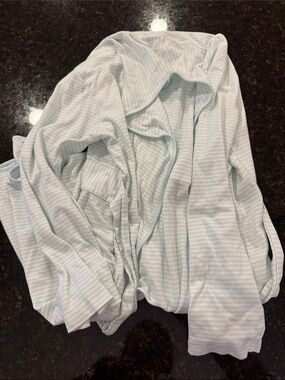 Women’s Long Sleeve Tee in Light Blue Stripe - Unbranded